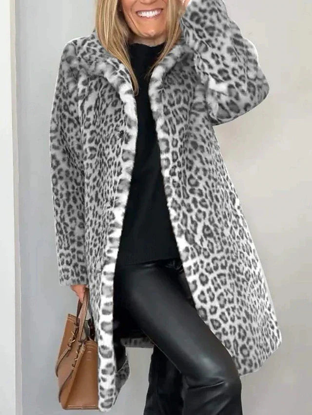 Cappotto maculato invernale alla moda